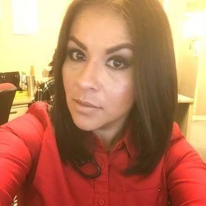 Meet your Posher, Miriam